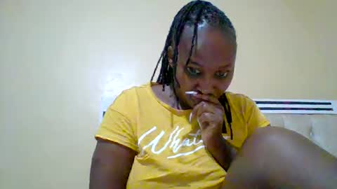 Snapshot of smartqueen1 chatting on July 4, 1:12 am Katerina online show from July 4, 1:12 am