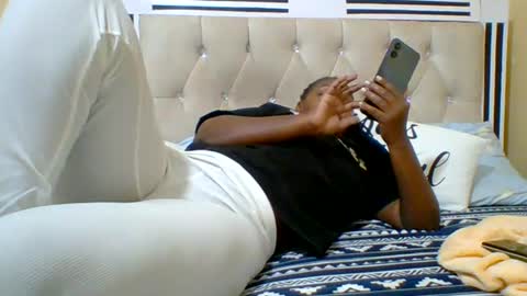 Snapshot of smartqueen1 chatting on July 28, 3:21 pm Katerina online show from July 28, 3:21 pm