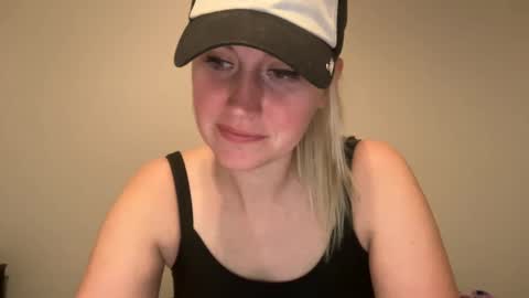 Snapshot of smexxii93 chatting on December 29, 4:38 am smexxii93 online show from December 29, 4:38 am