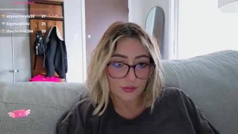 Smexy online show from March 10, 9:20 pm