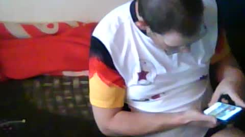 Snapshot of smi35 chatting on June 18, 7:08 am smi35 online show from June 18, 7:08 am