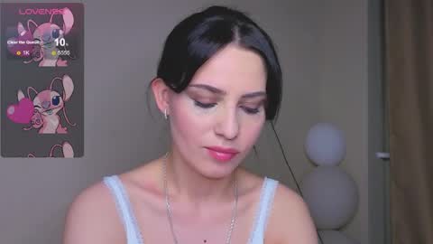 Bella online show from April 30, 5:19 pm