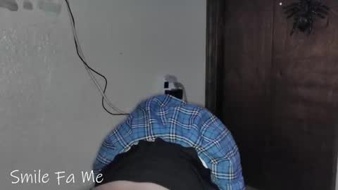 Snapshot of smilefame123 chatting on October 9, 7:01 pm Smile Fa Me online show from October 9, 7:01 pm