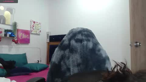 Smileth online show from December 14, 1:49 pm