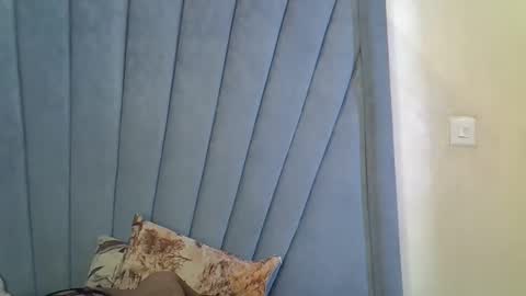 Snapshot of smiley_berry chatting on September 28, 3:34 am smiley_berry online show from September 28, 3:34 am