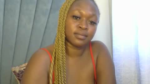 Snapshot of smiley_berry chatting on November 12, 8:37 am smiley_berry online show from November 12, 8:37 am