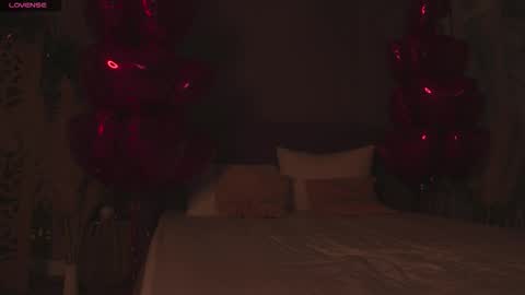 Mia online show from February 16, 5:03 am