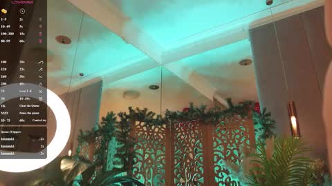 Mia online show from March 11, 5:35 am