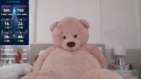 S online show from December 3, 11:44 am