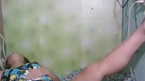 smilinglady27 online show from December 12, 10:34 am