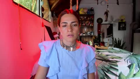 Snapshot of smilingsalor chatting on December 19, 9:44 pm SmilingSalor online show from December 19, 9:44 pm