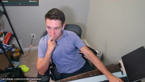 Snapshot of smilingwanker chatting on July 1, 3:23 pm smilingwanker online show from July 1, 3:23 pm