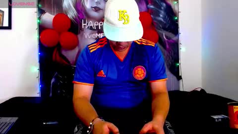 dani online show from March 12, 4:18 am