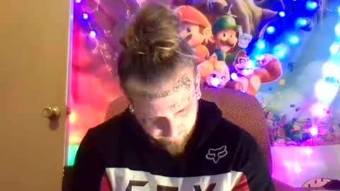 Snapshot of smokebluntafterblunt chatting on December 29, 10:57 pm smoke online show from December 29, 10:57 pm