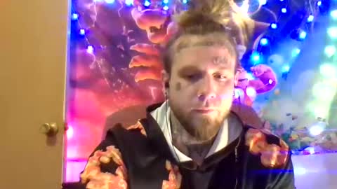 Snapshot of smokebluntafterblunt chatting on December 31, 12:54 am smoke online show from December 31, 12:54 am