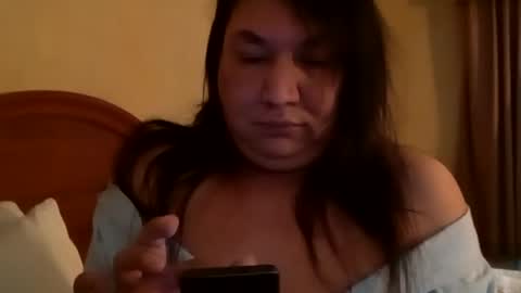 Snapshot of smokedaddy420 chatting on December 10, 9:33 pm Smokebabe420 online show from December 10, 9:33 pm