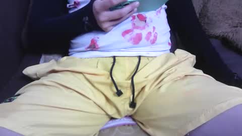 Snapshot of smoker2929 chatting on December 2, 4:51 am smoker2929 online show from December 2, 4:51 am