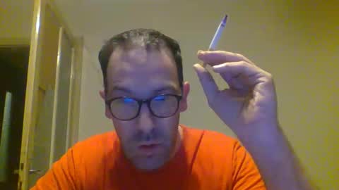 Snapshot of smokered100s chatting on September 12, 10:10 pm luca online show from September 12, 10:10 pm