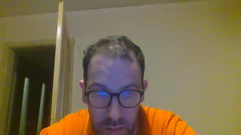 Snapshot of smokered100s chatting on September 19, 8:31 pm luca online show from September 19, 8:31 pm