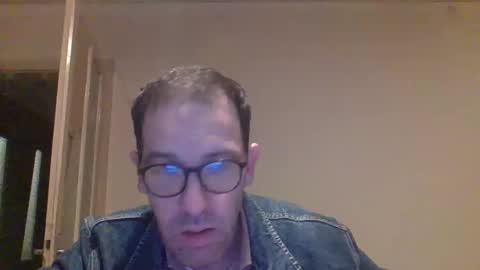 Snapshot of smokered100s chatting on September 26, 9:30 pm luca online show from September 26, 9:30 pm