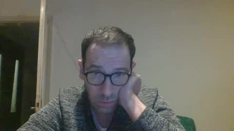 Snapshot of smokered100s chatting on September 27, 8:58 pm luca online show from September 27, 8:58 pm