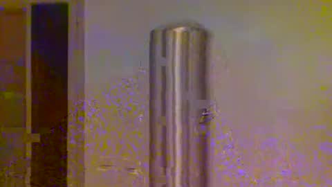 Snapshot of smokered100s chatting on October 19, 9:48 pm luca online show from October 19, 9:48 pm