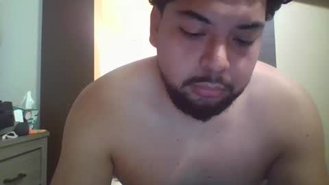 Snapshot of smokey573 chatting on December 2, 4:35 pm memelucas online show from December 2, 4:35 pm