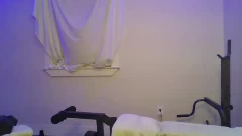 smoothmusclecam online show from December 5, 3:04 am