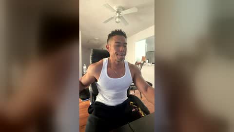 smoothripz online show from March 14, 7:19 pm