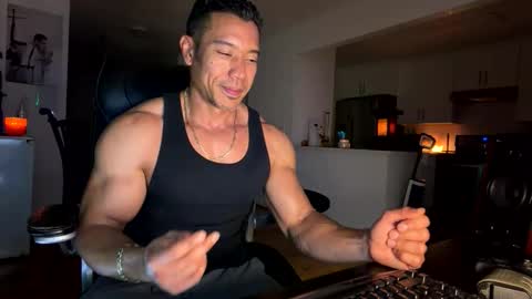 smoothripz online show from March 17, 5:44 am