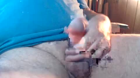 Snapshot of sn0man69 chatting on August 5, 10:51 am sn0man69 online show from August 5, 10:51 am