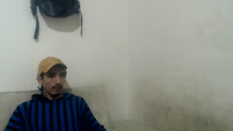 Snapshot of snackontime19 chatting on July 7, 7:23 am snackontime19 online show from July 7, 7:23 am