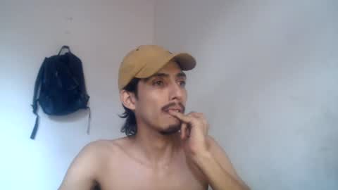 Snapshot of snackontime19 chatting on July 10, 11:46 am snackontime19 online show from July 10, 11:46 am