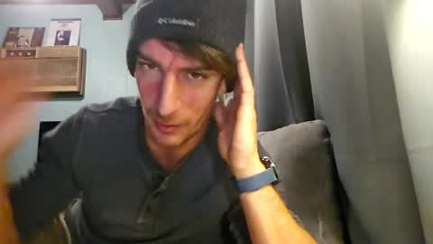 Snackyyyy online show from February 19, 3:24 am