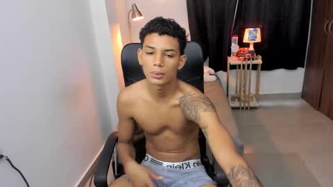 Snapshot of snak_master1 chatting on November 5, 3:12 pm snak_master1 online show from November 5, 3:12 pm