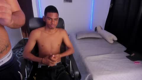 snak_master1 online show from May 29, 12:25 pm