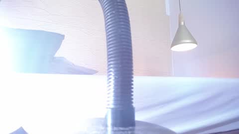 Snapshot of sneakyy_fantasy chatting on December 21, 7:35 am Hellen  online show from December 21, 7:35 am