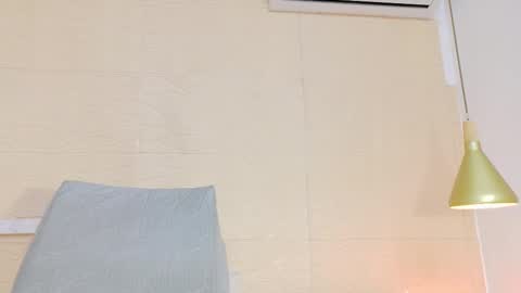 Snapshot of sneakyy_fantasy chatting on March 12, 4:30 am Hellen  online show from March 12, 4:30 am