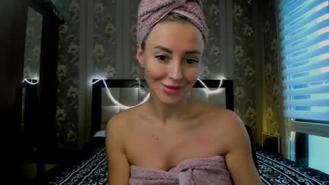 Snapshot of snezanablond chatting on December 28, 8:58 am Sneja online show from December 28, 8:58 am