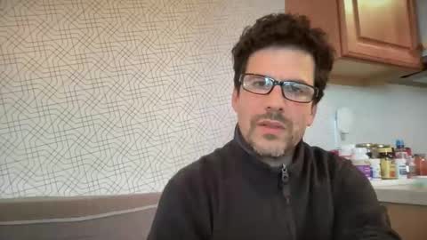 Snapshot of snfrisco76 chatting on February 17, 12:40 am snfrisco76 online show from February 17, 12:40 am