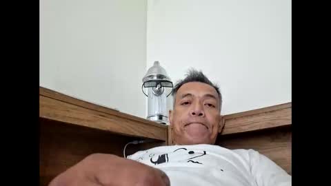 snickyjoe170 online show from May 18, 5:35 am