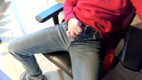 Snapshot of snip1977 chatting on December 29, 11:50 am snip1977 online show from December 29, 11:50 am