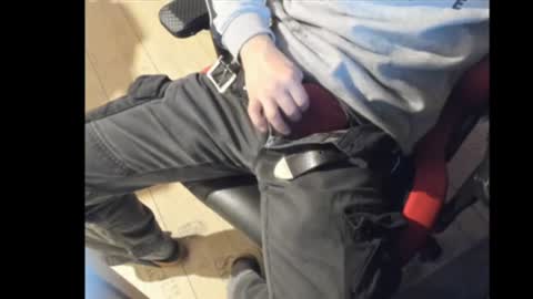 Snapshot of snip1977 chatting on March 6, 9:42 pm snip1977 online show from March 6, 9:42 pm