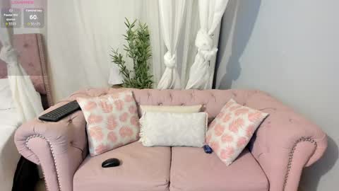 Snooky clintonn online show from September 21, 3:35 pm