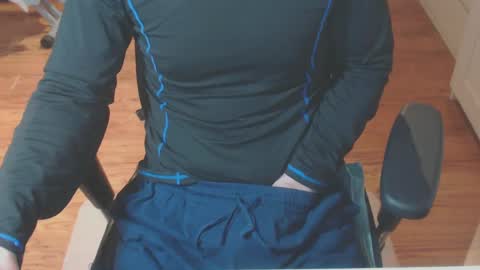 Snapshot of snooze85 chatting on December 23, 4:44 am Cbt-Slave online show from December 23, 4:44 am