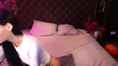 Snapshot of snow_whiteeex chatting on November 4, 6:34 am snow_whiteeex online show from November 4, 6:34 am