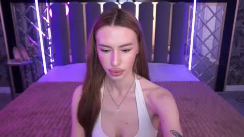 Snapshot of snow_whiteeex chatting on May 7, 5:24 am snow_whiteeex online show from May 7, 5:24 am