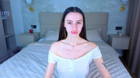 Snapshot of snow_whiteeex chatting on June 10, 4:23 am snow_whiteeex online show from June 10, 4:23 am