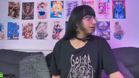 Snow and Bubble online show from July 26, 6:37 pm