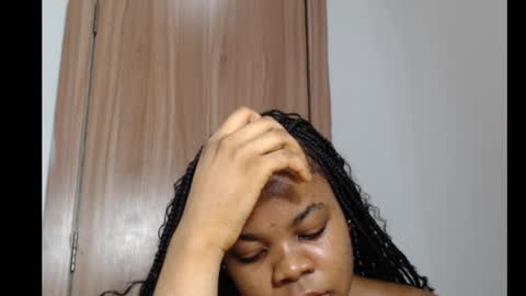 Snapshot of snowdrop5 chatting on February 20, 12:52 am snowdrop5 online show from February 20, 12:52 am